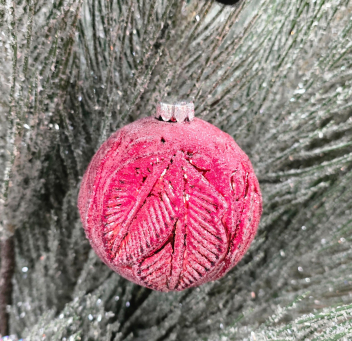 Frosted Red Leaf Bauble 4in