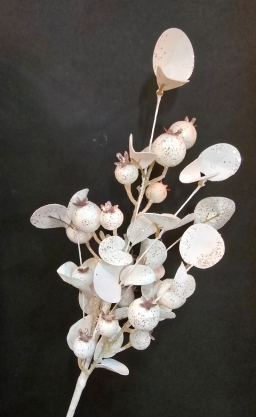 Ivory Eucalyptus Berry Pick