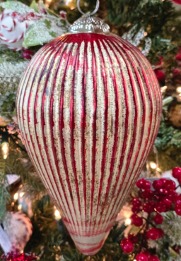 Dazzling Scarlet & White Ornament 5x5x8.5in