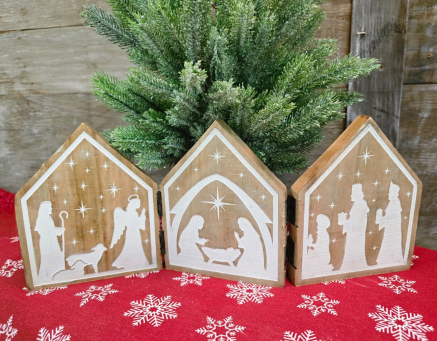 Folding Nativity 14x6in