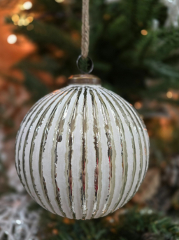 Small silvery snowball ornament 5x4.5x4.5in