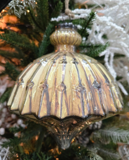 Small Golden Umbrella Ornament 5.5x4.5x4.5in