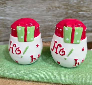 HOHOHO Salt & Pepper 2.5x2.5x3in