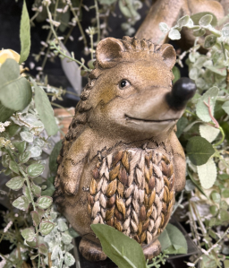 Woodsy Standing Hedgehog 6.5x8.5in