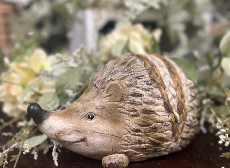 Woodsy Sitting Hedgehog 8.5x5.5in