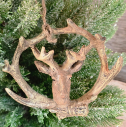 Antler W/Buck Ornament 4.5x1.5x3.5in