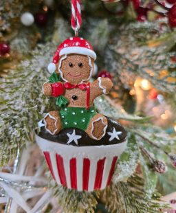 Gingerbread Boy CupCake Resin 2x.5x3in