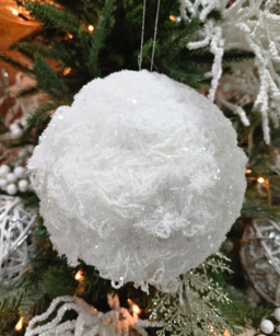 Giant Snowball 6.5x6.5in